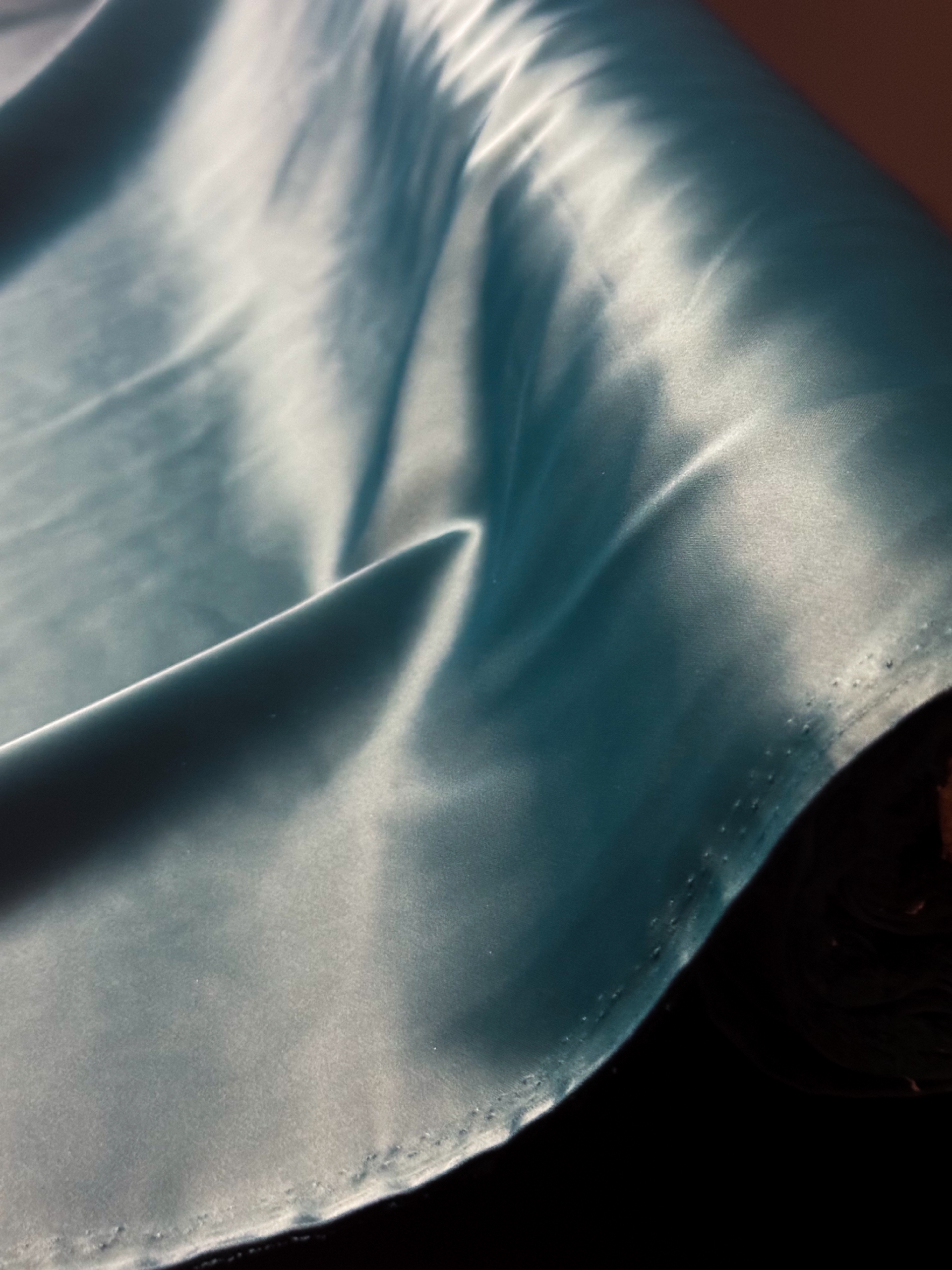 WOVEN SATEN PLAIN